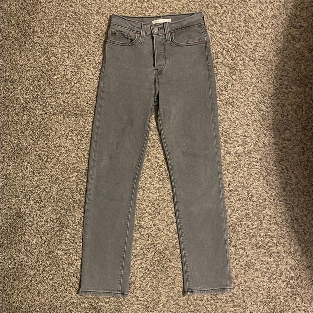 Levi’s wedgie straight jeans size 24